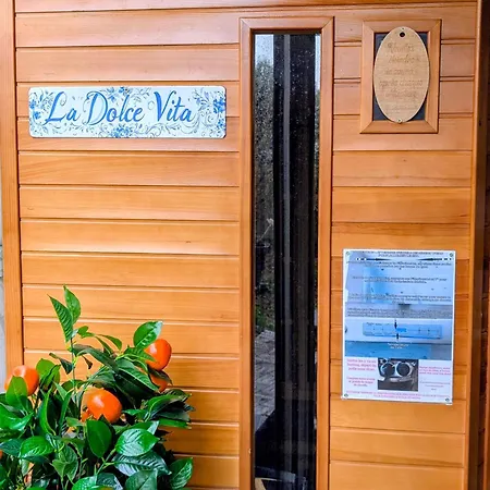 Nuit Insolite Avec Privatif A Agen Villa *