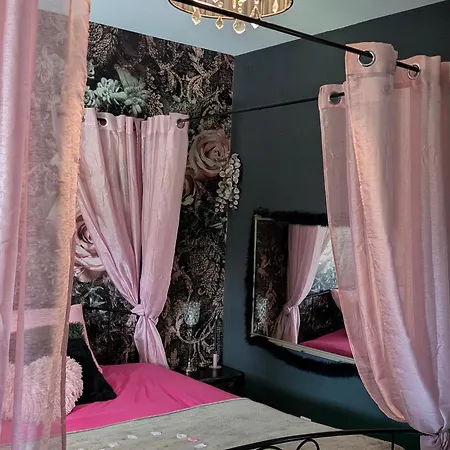 Villa Nuit Insolite Avec Privatif A Agen